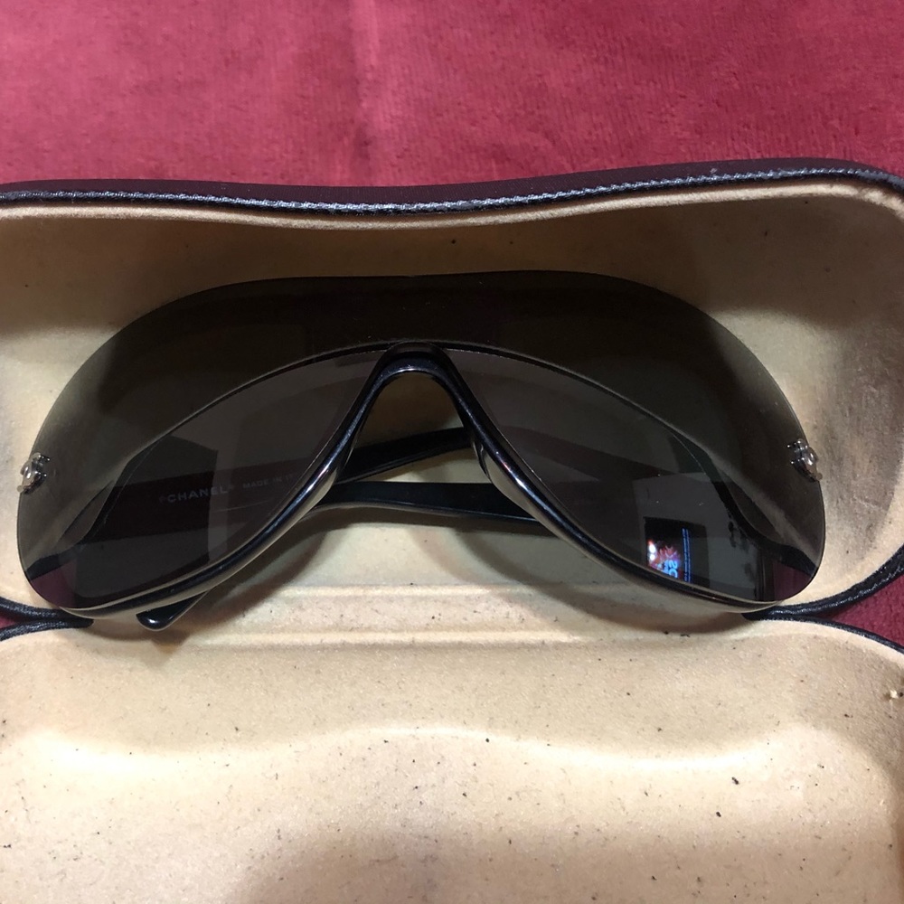 Fancy Chanel Gradient Shield Sunglasses - image 4